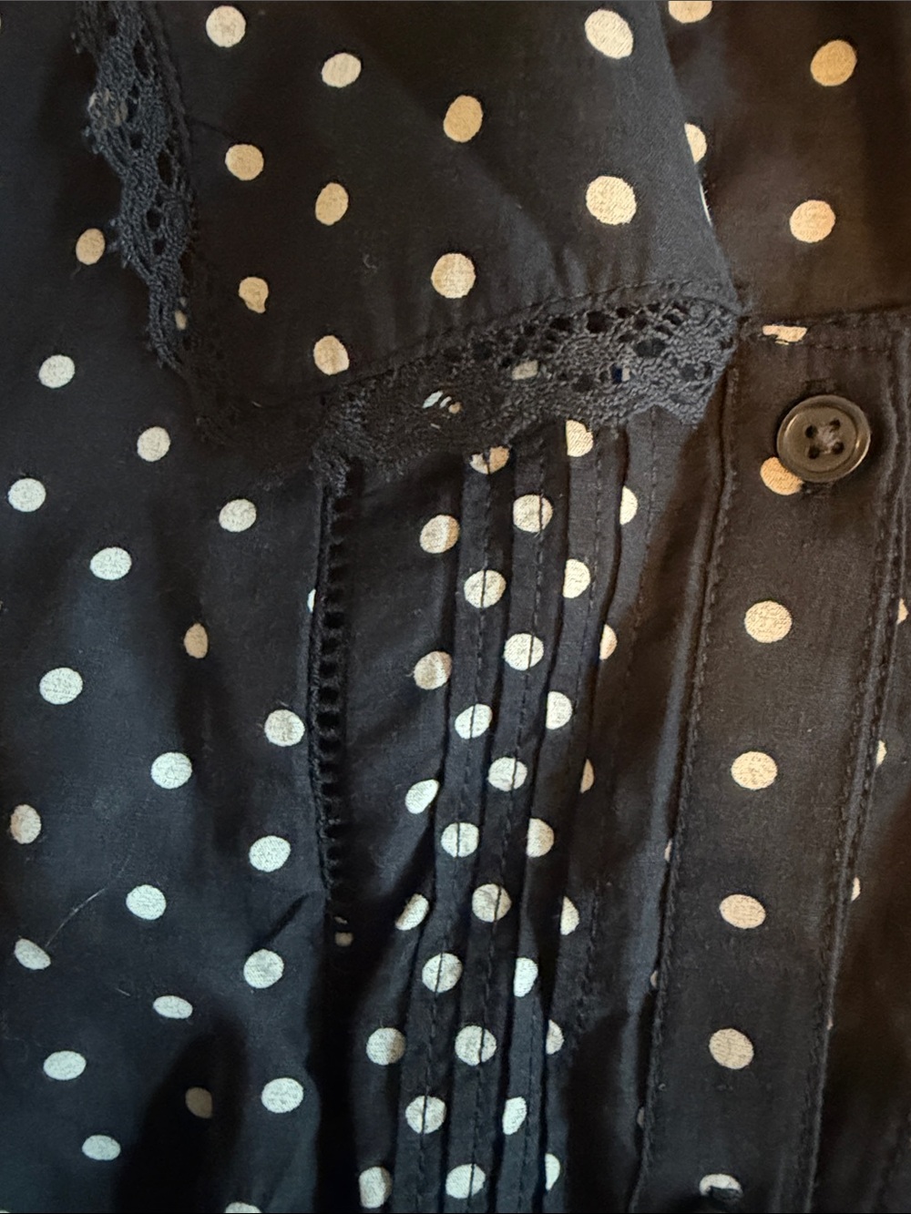 GAP Black and White Polka Dot Button-Down Blouse - Picture 4 of 6